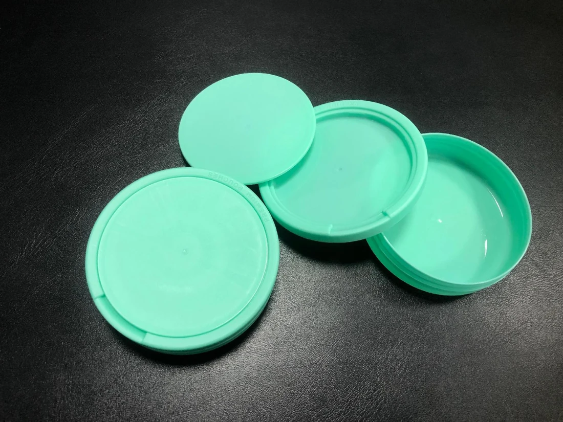 Source photograph: Flat Round Can CQ-APH-CL