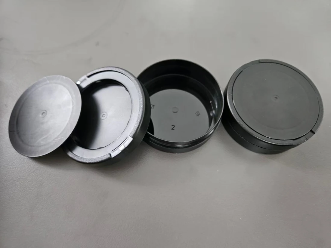 Source photograph: AQJ Double-opening Can (Disposal Mark) CQ-LJCH-CH